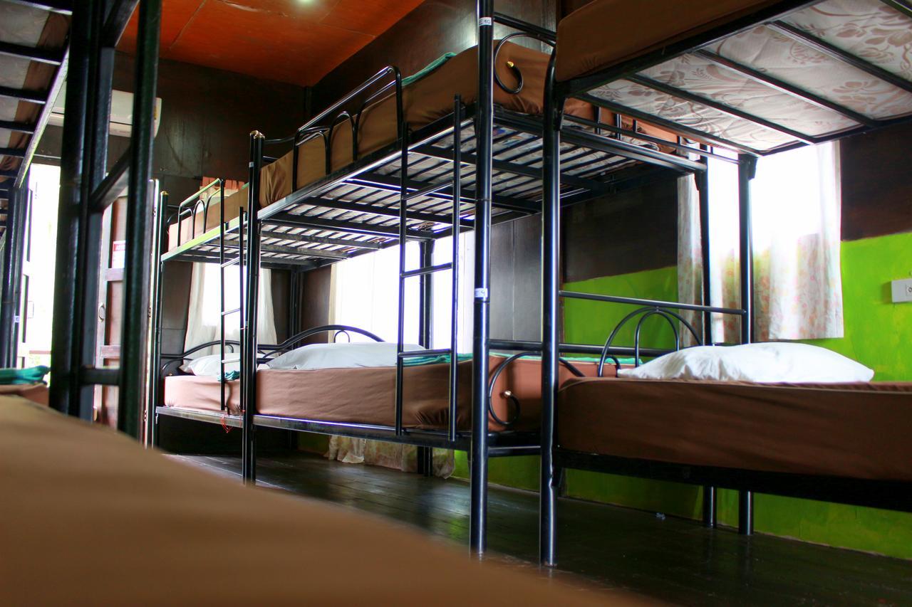 Love Station Hostel Baan Tai Phòng bức ảnh