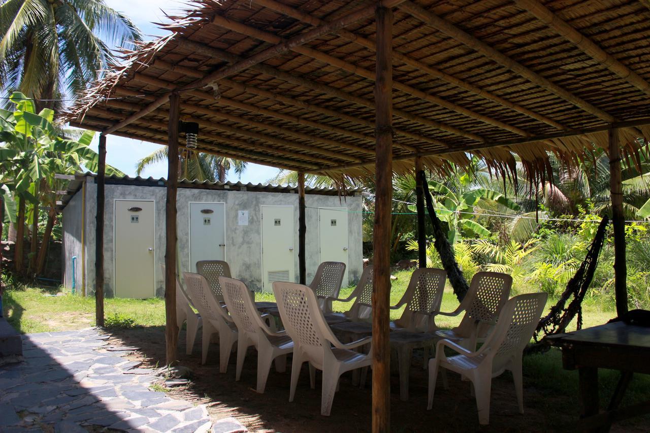 Love Station Hostel Baan Tai Ngoại thất bức ảnh