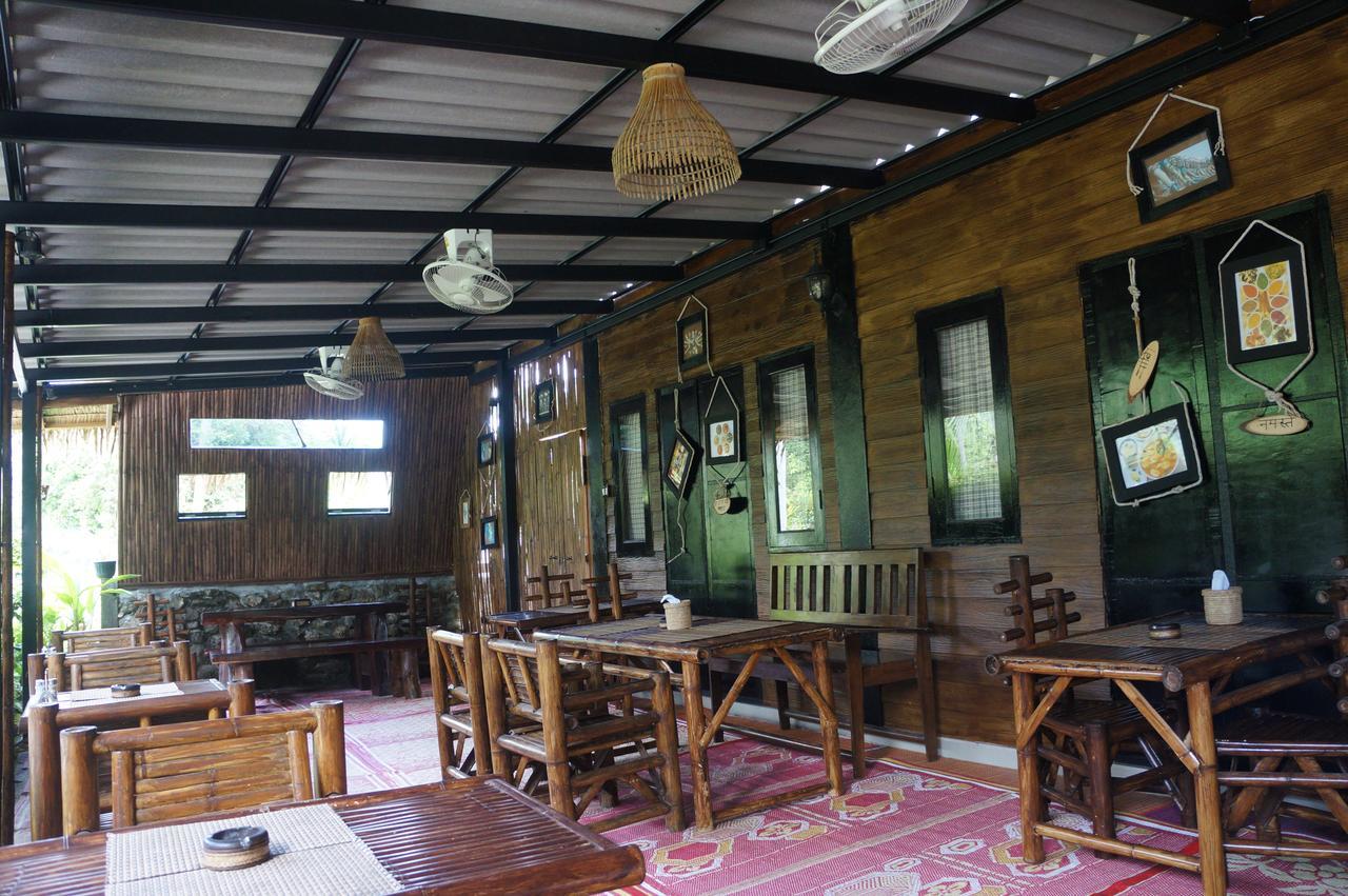 Love Station Hostel Baan Tai Ngoại thất bức ảnh