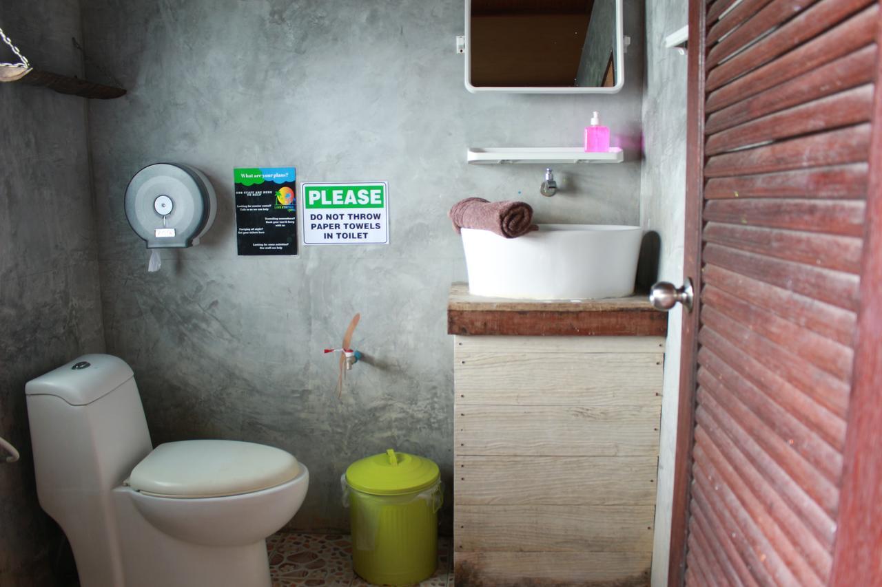 Love Station Hostel Baan Tai Phòng bức ảnh